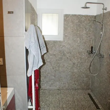 - T3 Corse Mit Pool By Interhome Daire *